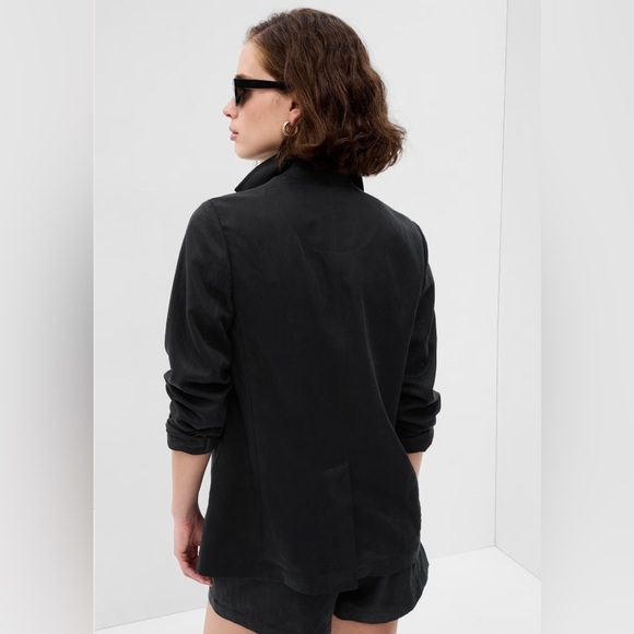 Gap black softsuit blazer - Picture 2 of 5